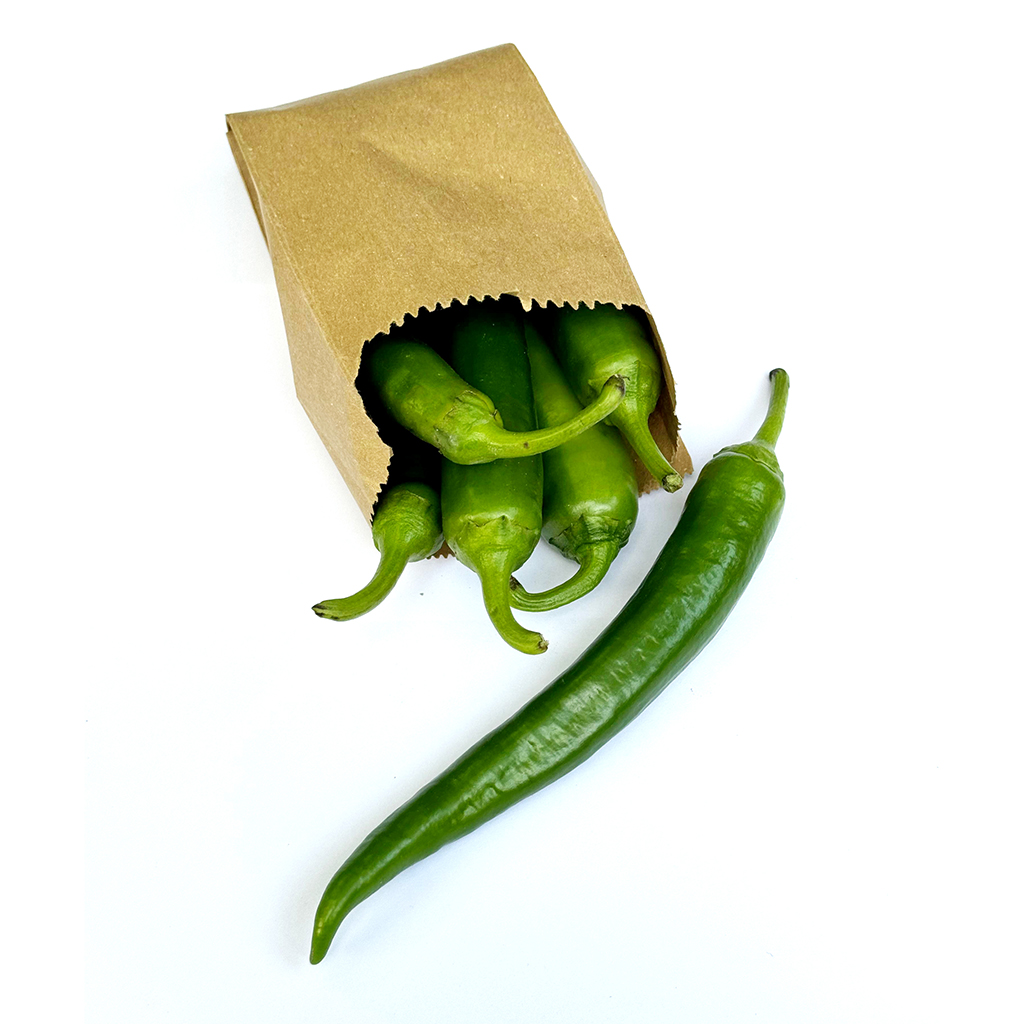 Local Green Chilis ,فلفل أخضر مزروع محليًا 1 كجم